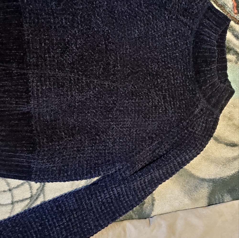 Turtle neck sweater - Picture 2 of 3